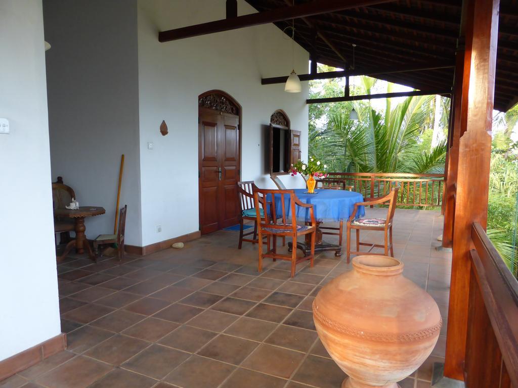 Villa Sunrise Тангале Екстериор снимка